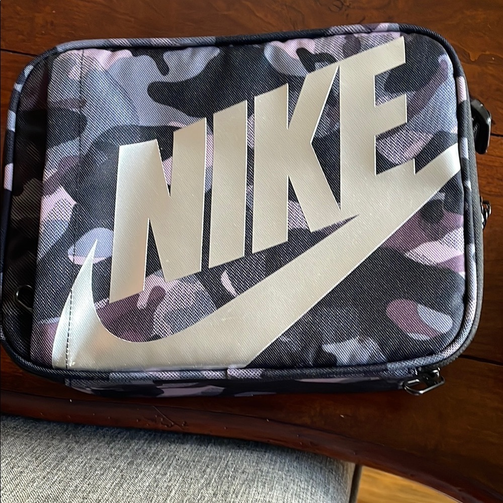 Nike Lunch Box insulated hard shell